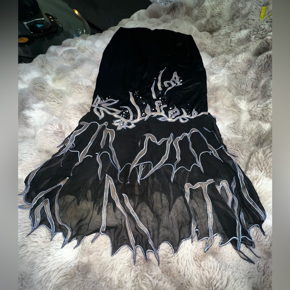 Mandalay Silk Skirt with Applique and Beadwork, Size 4 - Picture 14 of 16